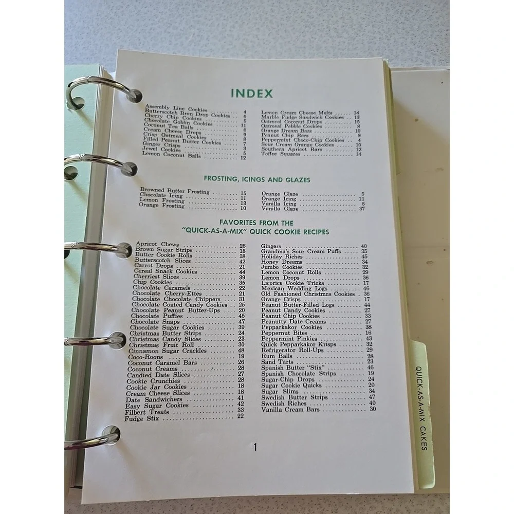 Collectors Bake Book Occident/King Midas Peavey Company Binder Cookbook‎